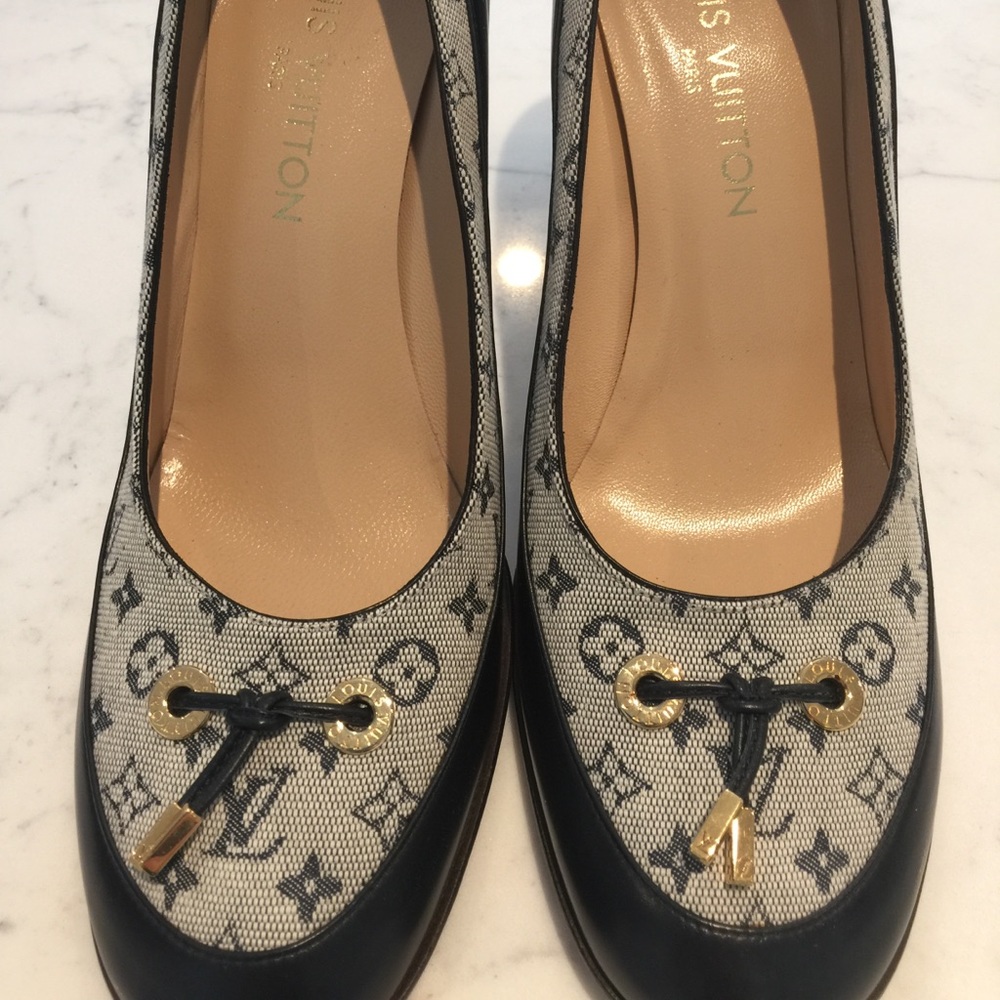 Louis Vuitton Pump Heels